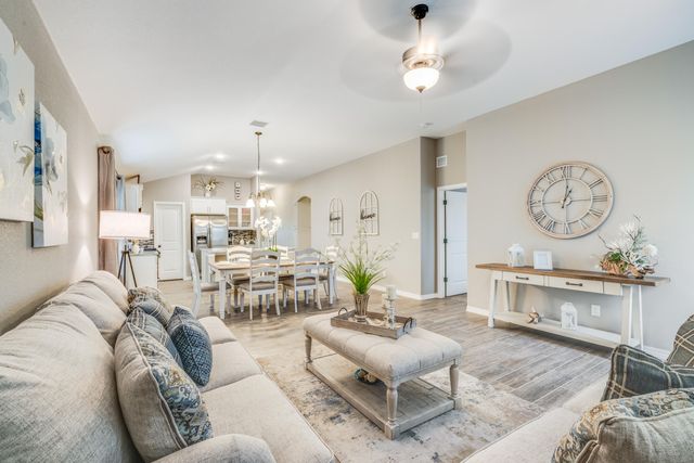 13832 Summer Hail Avenue, El Paso, TX 79928