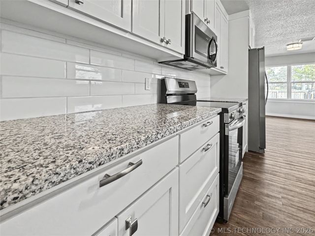 1202 S Ross Avenue, Tahlequah, OK 74464