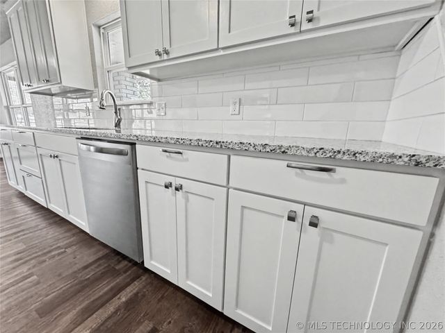 1202 S Ross Avenue, Tahlequah, OK 74464