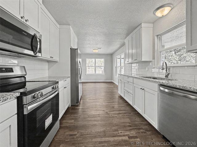 1202 S Ross Avenue, Tahlequah, OK 74464