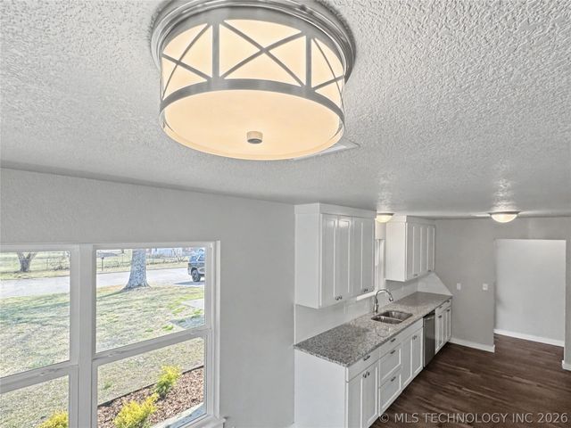 1202 S Ross Avenue, Tahlequah, OK 74464