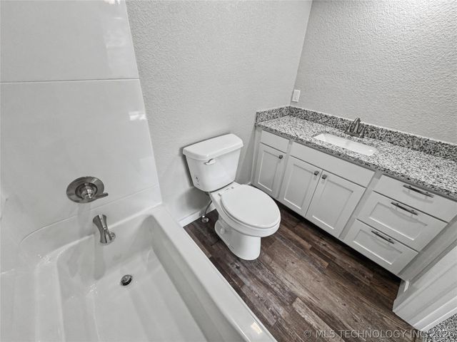 1202 S Ross Avenue, Tahlequah, OK 74464