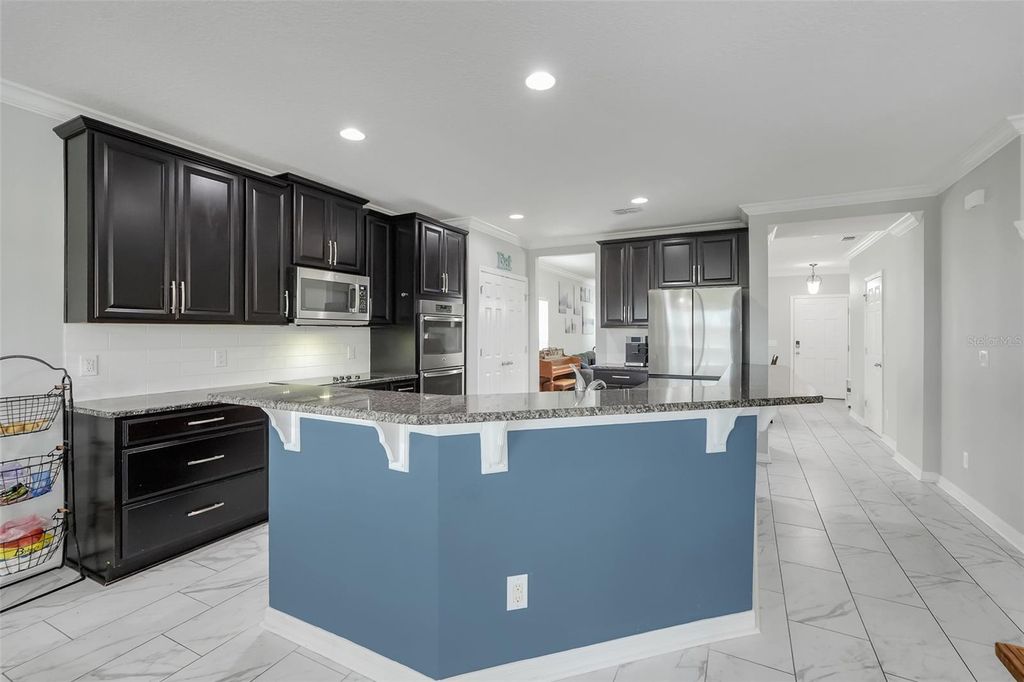 Image 22 of property listing at 693 BLACK EAGLE DRIVE, Groveland, FL 34736