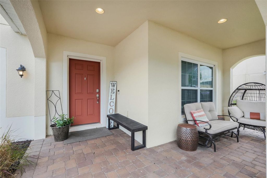 Image 5 of property listing at 693 BLACK EAGLE DRIVE, Groveland, FL 34736