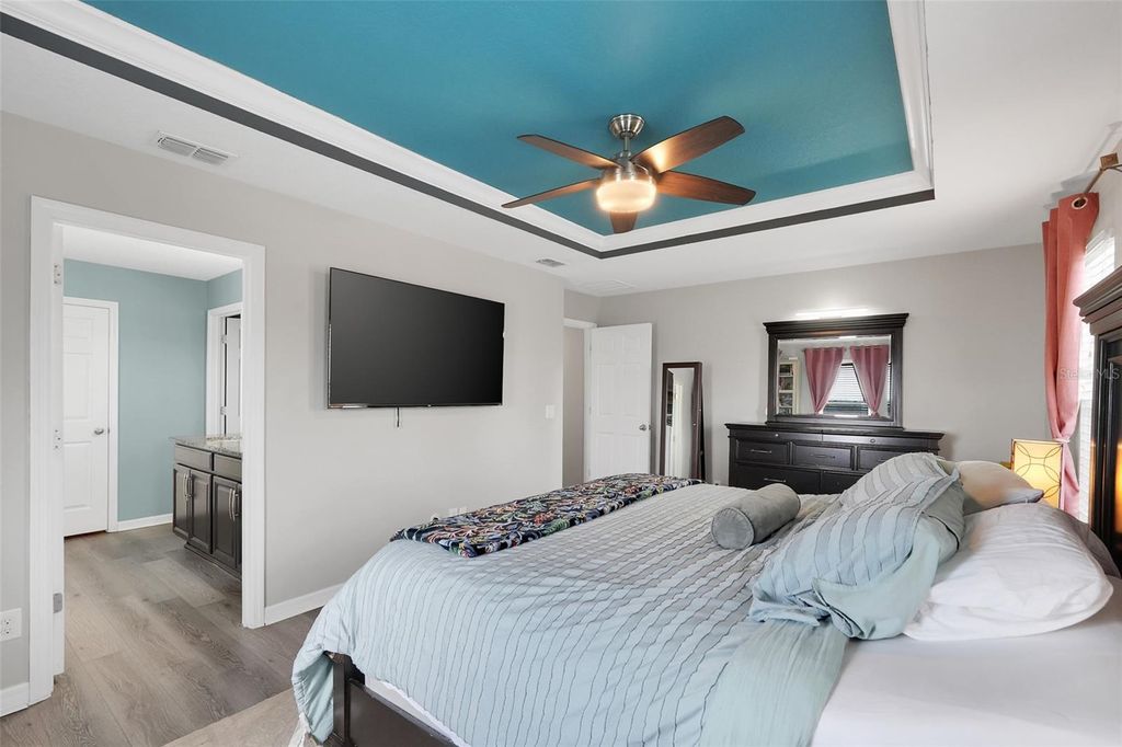 Image 53 of property listing at 693 BLACK EAGLE DRIVE, Groveland, FL 34736