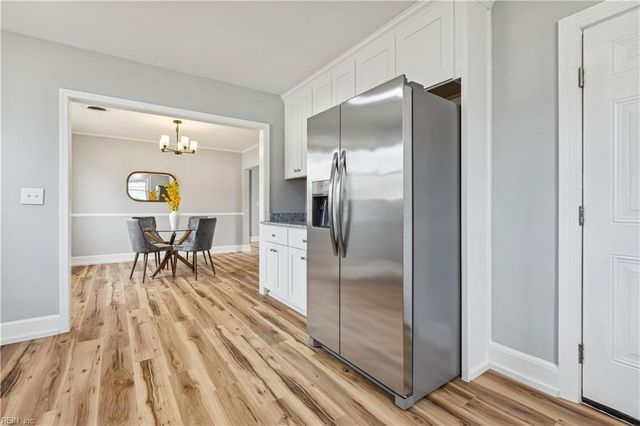 121 Cambridge PL, Hampton, VA 23669