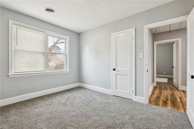 121 Cambridge PL, Hampton, VA 23669