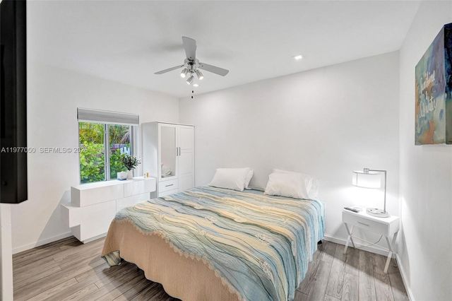 3305 NE 16th Ct, Fort Lauderdale, FL 33305