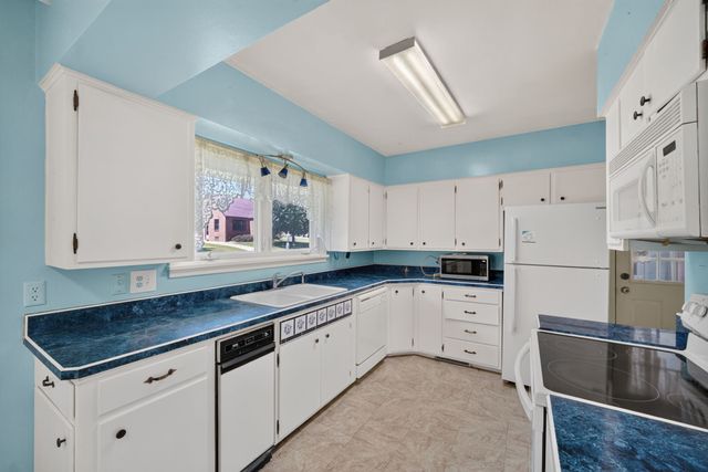 623 Rose Avenue, Des Moines, IA 50315