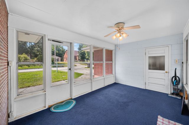 623 Rose Avenue, Des Moines, IA 50315