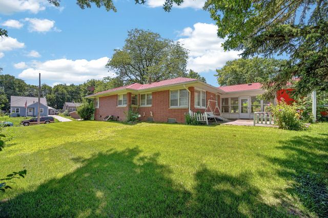 623 Rose Avenue, Des Moines, IA 50315