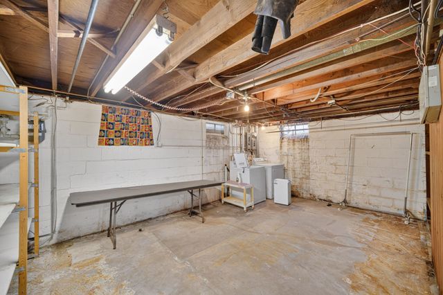 623 Rose Avenue, Des Moines, IA 50315