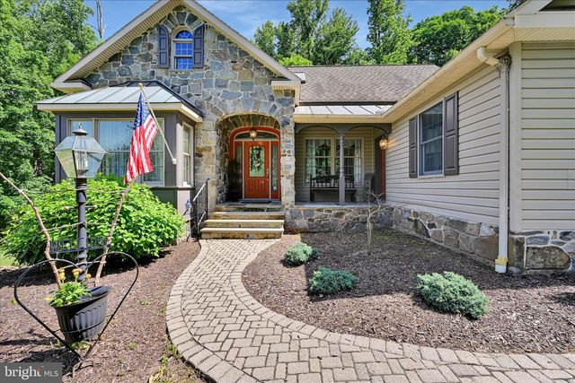 198 FRIENDS RD, Nottingham, PA 19362