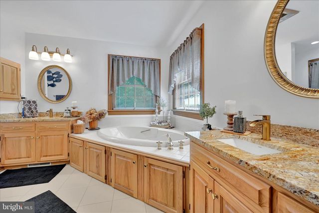 198 FRIENDS RD, Nottingham, PA 19362