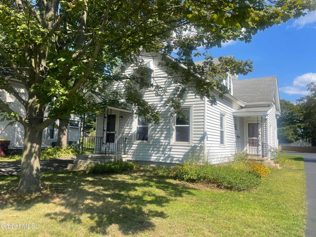 25 Saratoga Avenue, South Glens Falls, NY 12803