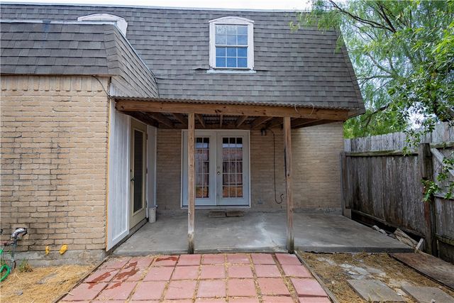 5030 Meandering 5030, Corpus Christi, TX 78413