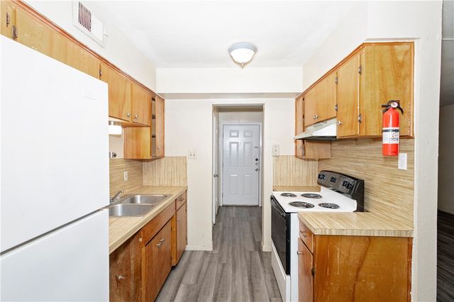 5030 Meandering 5030, Corpus Christi, TX 78413