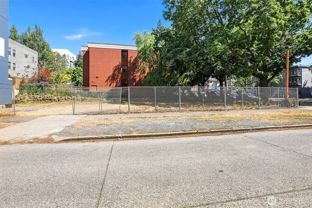 1103 NW Market Street, Seattle, WA 98107