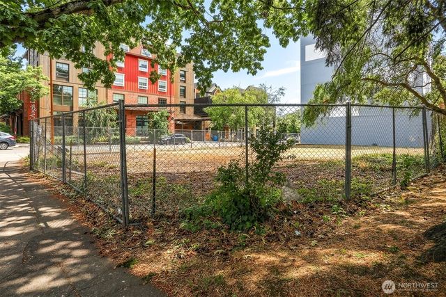 1103 NW Market Street, Seattle, WA 98107