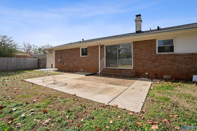 10013 Hogan Drive SE, Huntsville, AL 35803