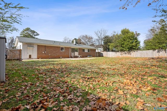 10013 Hogan Drive SE, Huntsville, AL 35803