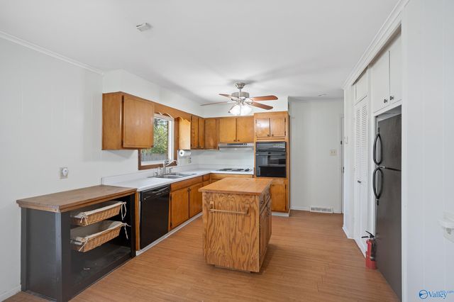 10013 Hogan Drive SE, Huntsville, AL 35803