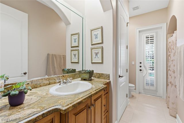 5867 Marble CT, Naples, FL 34110