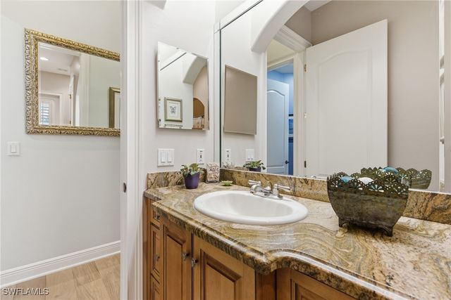 5867 Marble CT, Naples, FL 34110