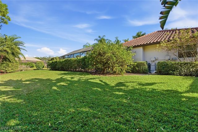 5867 Marble CT, Naples, FL 34110