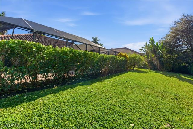 5867 Marble CT, Naples, FL 34110