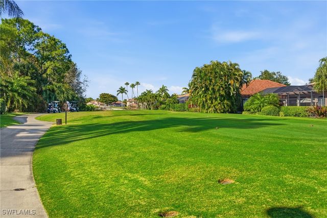 5867 Marble CT, Naples, FL 34110