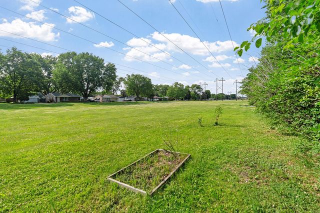 8528 Columbus Avenue S, Bloomington, MN 55420