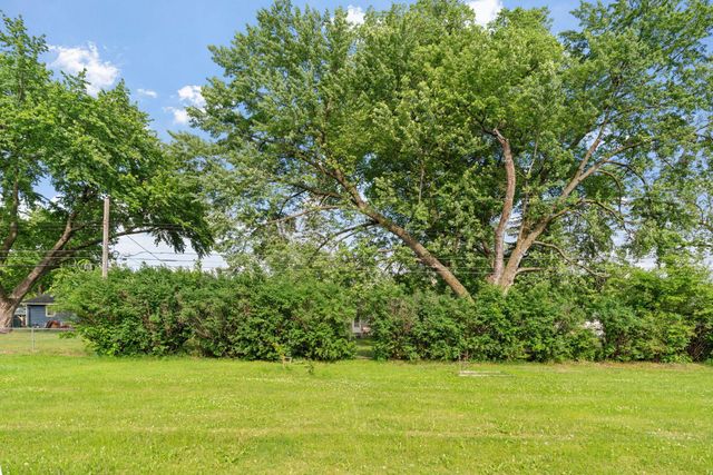 8528 Columbus Avenue S, Bloomington, MN 55420