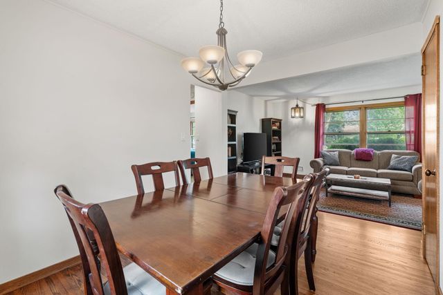 8528 Columbus Avenue S, Bloomington, MN 55420