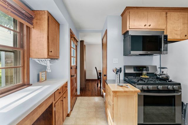 8528 Columbus Avenue S, Bloomington, MN 55420