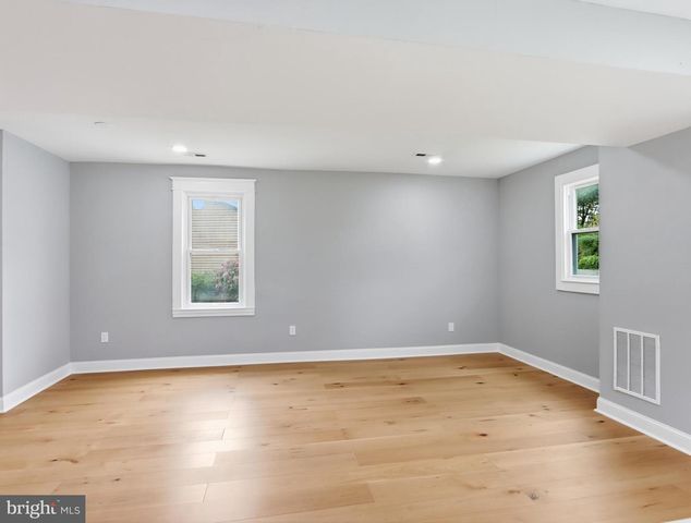 5811 WESTWOOD AVE, Baltimore, MD 21206