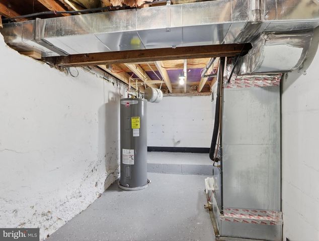 5811 WESTWOOD AVE, Baltimore, MD 21206