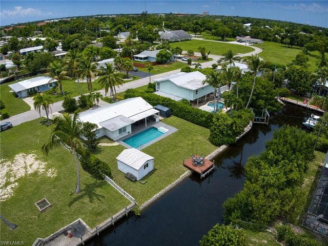 1019 Wyomi DR, Fort Myers, FL 33919