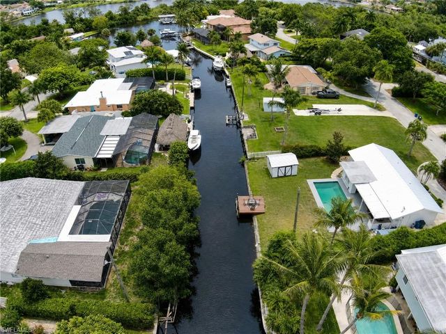 1019 Wyomi DR, Fort Myers, FL 33919