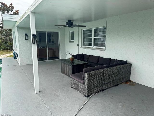 1019 Wyomi DR, Fort Myers, FL 33919