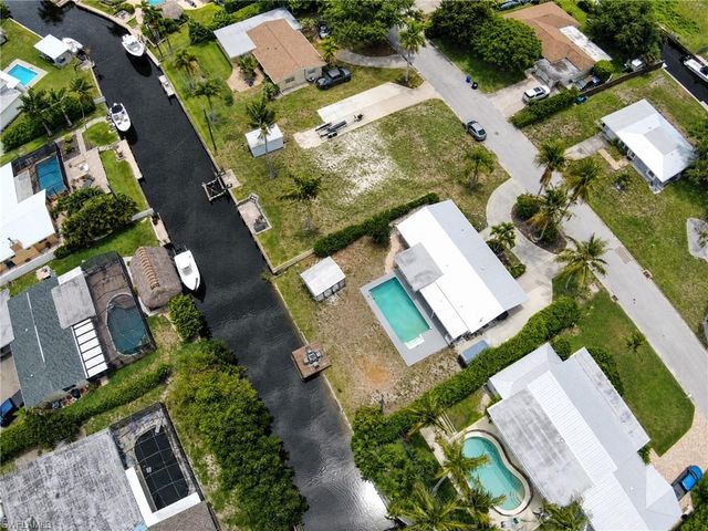 1019 Wyomi DR, Fort Myers, FL 33919