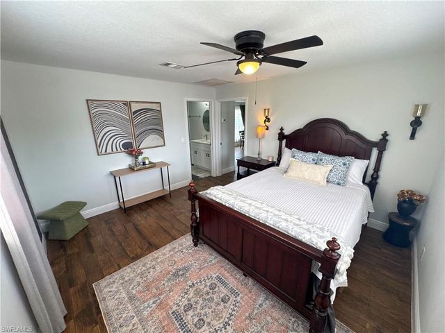 1019 Wyomi DR, Fort Myers, FL 33919