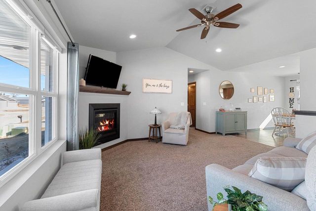 2301 CAMPFIRE COURT, Kaukauna, WI 54130