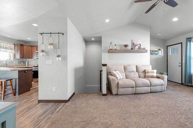 2301 CAMPFIRE COURT, Kaukauna, WI 54130