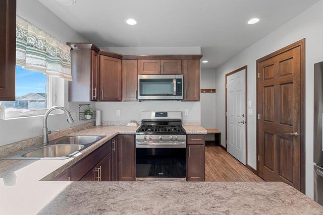 2301 CAMPFIRE COURT, Kaukauna, WI 54130