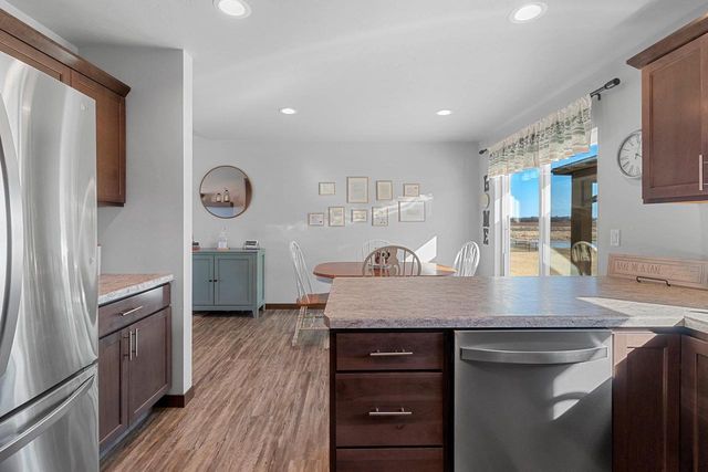 2301 CAMPFIRE COURT, Kaukauna, WI 54130