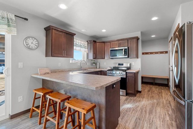 2301 CAMPFIRE COURT, Kaukauna, WI 54130