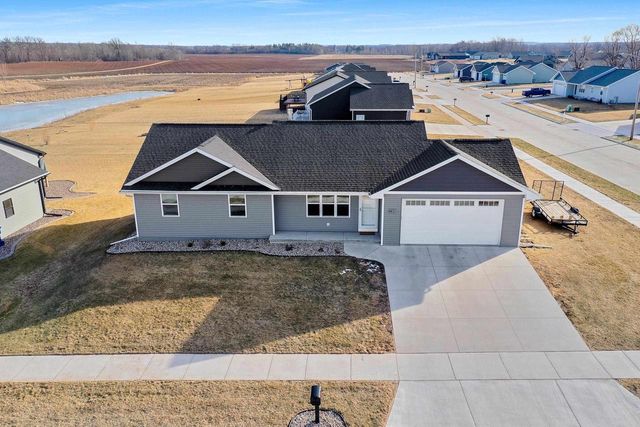 2301 CAMPFIRE COURT, Kaukauna, WI 54130