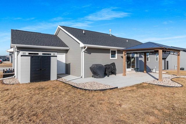 2301 CAMPFIRE COURT, Kaukauna, WI 54130