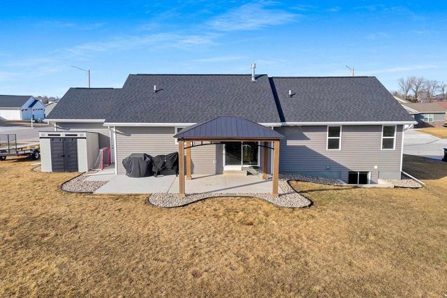 2301 CAMPFIRE COURT, Kaukauna, WI 54130